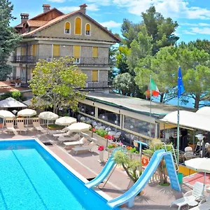 Hotel La Riserva Di Castel D'appio- Charme & Relax, Vintimille